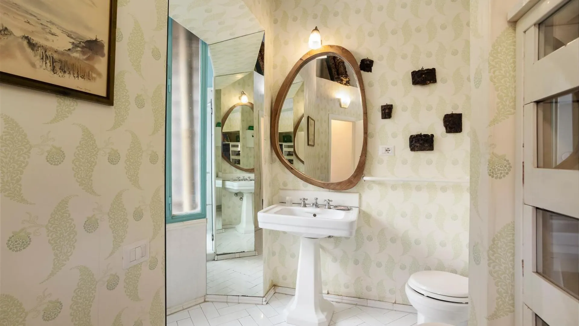 Cozy Gambero Apartments Rome