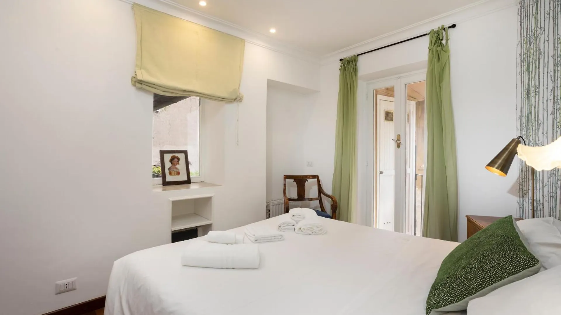 Cozy Gambero Apartments Rome 0*,  Italy