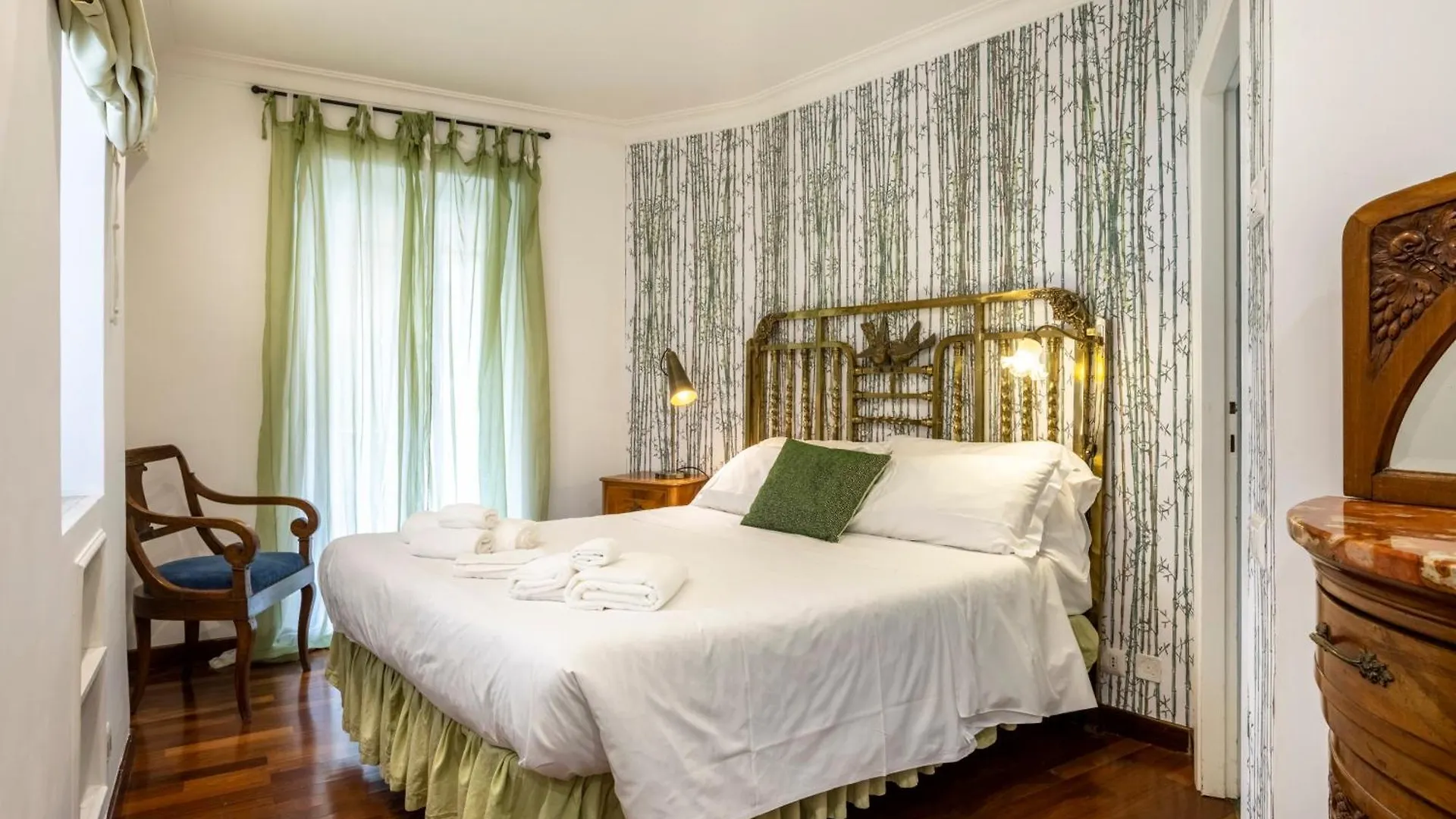 Cozy Gambero Apartments Rome